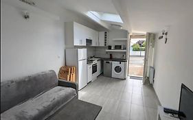 Maison Independante 35M² Classee Proche D'Ylium.